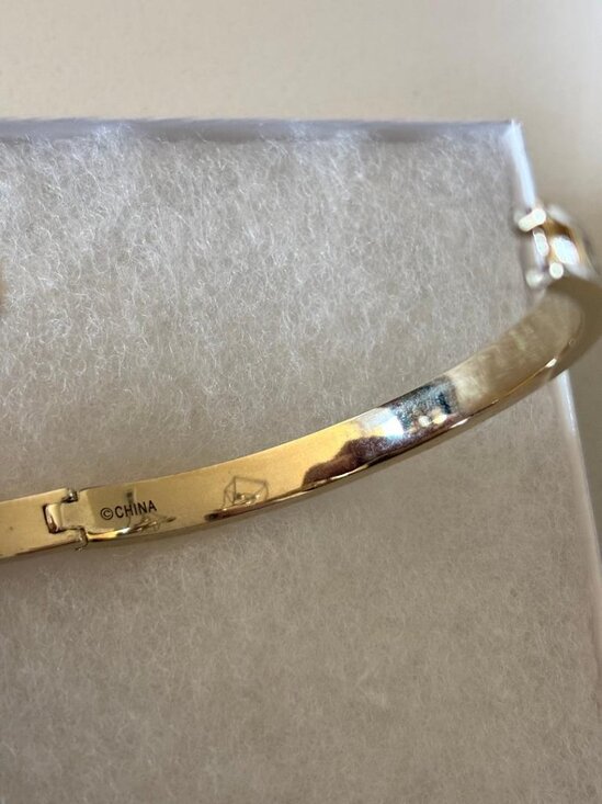 Coach Kissing C Hinged Bangle Bracelet Gold-Tone w/Cream Enamel, Crystal Accents - Picture 4 of 6